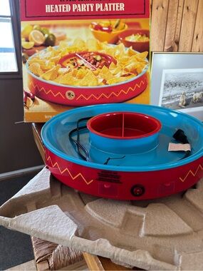 Heated Nacho Serving Mexican Fiesta Party Taco Queso Cheese Dip Salsa Platter